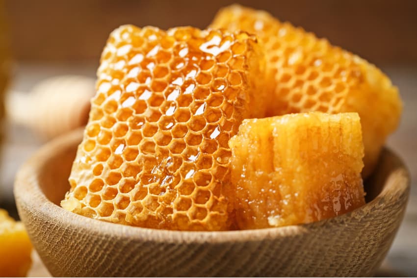 Is Honey Healthy? Health Benefits of Eating Honey